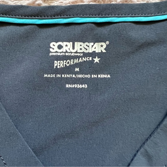 ScrubStar Scrub Top Women’s Size M - Picture 2 of 5
